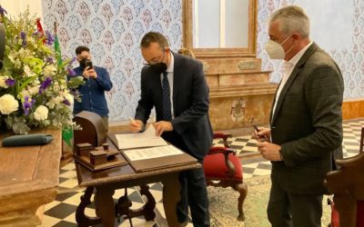 Firmado el acuerdo de cesión de mobiliario para el Palacio Ducal de Fernán Núñez